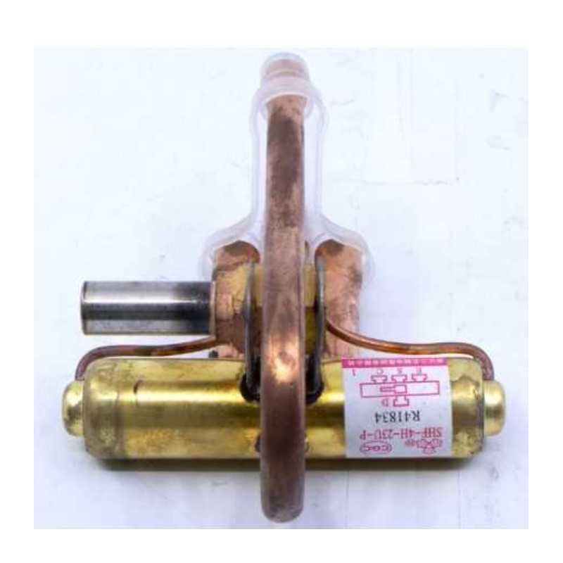 DAIKIN 4010425 BODY/ FOUR WAY VALVE