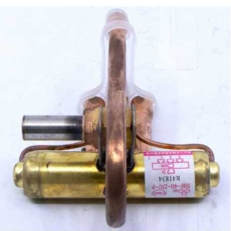 DAIKIN 4010425 BODY/ FOUR WAY VALVE